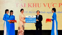 MB tặng Quỹ người nghèo 500 triệu đồng 