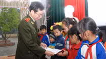 Hãy đồng hành cùng chương trình “Tết vì người nghèo” năm 2018 của Báo CAND
