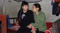 Trở về sau 17 năm bị lừa bán sang xứ người