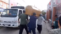 Thi thể nam thanh niên xăm rồng trôi trên sông Tiền