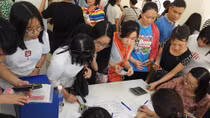 Muôn ngả chạy trường xin học trái tuyến