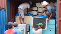 Bắt hai giám đốc nhập khẩu hàng lậu