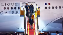 Tổng thống Pháp Hollande đến Hà Nội