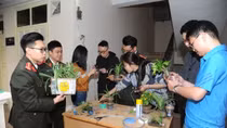 Tuổi trẻ Nhà Xuất bản CAND Giải cứu chai nhựa