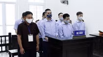 Lời khai đưa và nhận hối lộ của nhóm bảo kê “xe Vua” ở Hà Nội