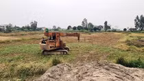 Tạm giữ 3 công nhân trong vụ đổ máy ép cọc làm 4 cháu bé thương vong