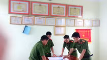 Trưởng Công an phường và bí quyết giữ bình yên ở "phố làng"