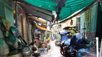 Hẻm cầu con ở Sài Gòn: Những nỉ non thiết tha huyết thống