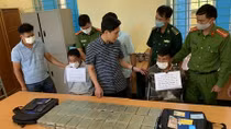 Bắt 2 đối tượng vận chuyển 60 bánh heroin ở Điện Biên