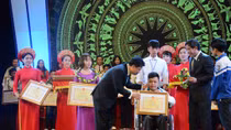 10 năm làm đôi chân cho bạn đến lớp