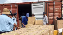 Tạm giữ lô hàng nhập lậu từ Trung Quốc trị giá hơn 1 tỷ đồng