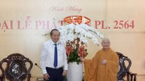 Phó Thủ tướng Thường trực chúc mừng Giáo hội Phật giáo Việt Nam nhân dịp đại lễ phật đản
