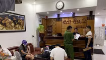 Triệt phá tụ điểm mua bán dâm tại khách sạn Hải Âu 2