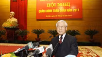 Tập trung xây dựng Quân đội vững mạnh về chính trị, tuyệt đối trung thành với Tổ quốc, với Đảng và nhân dân