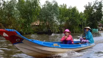 Hàng ngàn người dân vật vã giấc mơ: Cầu, đường, điện