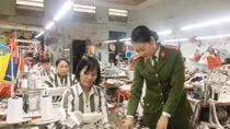 Người cán bộ của đội phạm nhân đặc biệt