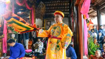 Hàng ngàn người đổ về khai hội đền Phúc Khánh, Lào Cai