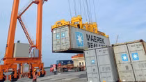 Xuất siêu chính thức quay trở lại