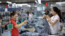 Lương thấp mới phải tăng ca!