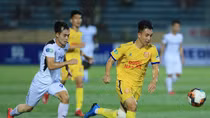 Còn đó nỗi lo chất lượng mặt cỏ sân bóng khi V.League trở lại