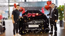 Chuyện Quang Hải mua xe sang giữa mùa dịch