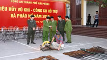 Công an Hải Phòng sơ kết đợt cao điểm thu hồi vũ khí, vật liệu nổ