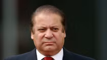 Cựu Thủ tướng Pakistan về nước đối mặt án tham nhũng