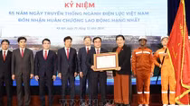 Tập đoàn Điện lực Việt Nam đón nhận Huân chương Lao động hạng Nhất