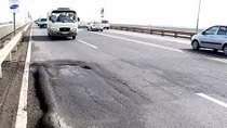 Không có chuyện tiến độ dự án sửa chữa mặt cầu Thăng Long bị chậm do chờ chuyên gia