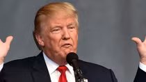 Tình báo Mỹ sợ Donald Trump lộ bí mật quốc gia