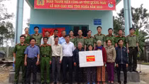 Những ngôi nhà sâu nặng nghĩa tình