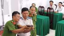 Sử dụng công cụ hỗ trợ để giải tán bạo loạn, xâm phạm an ninh quốc gia