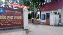 Mâu thuẫn trong tiệc nhậu, hai giảng viên đánh nhau toạc đầu