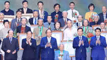 Tạo những công trình kiến trúc mang tên thế kỷ