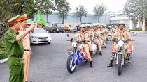Những Chiến sĩ Công an giữ bình yên ngày Tết