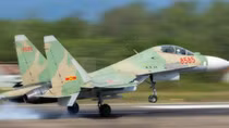 Tiếng động lớn là do Su-30 diễn tập chứ không phải sự cố quân sự