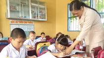 Rối rắm chuyện học của những đứa trẻ sau làn sóng chồng ngoại