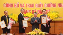 Trao giấy chứng nhận đầu tư 4 dự án FDI với tổng giá trị 570 triệu USD