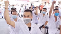 Lực lượng hồi sức tinh nhuệ đến Bắc Giang điều trị bệnh nhân nặng