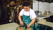 Triệu phú đá đỏ và con đường hoàn lương