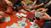 Bắt giữ 4 đối tượng đánh bạc, thu giữ gần 55 triệu đồng