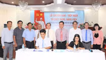 Lễ chuyển giao và tiếp nhận tổ chức Đảng và đảng viên
