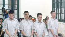 Cuộc đời chìm nổi của sát thủ dùng mìn cướp tiệm vàng