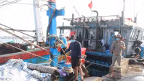 Ngư dân quyết tâm bám biển góp phần bảo vệ chủ quyền