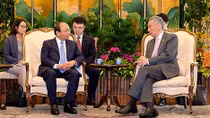Thủ tướng Việt Nam và Singapore hội đàm