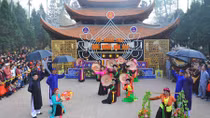 Du xuân để về cội nguồn