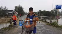 Giọt nước nghĩa tình ở hai làng Nhỉ Hạ, Lâm Xuân
