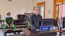 Bắt xe khách đi mua 70 triệu đồng tiền ma túy về sử dụng