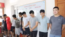 Bắt 13 đối tượng trong đường dây đánh bạc trên mạng mùa World Cup