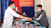 Người giao hàng ngỡ ngàng nhận lại hơn 16 triệu đồng đánh rơi